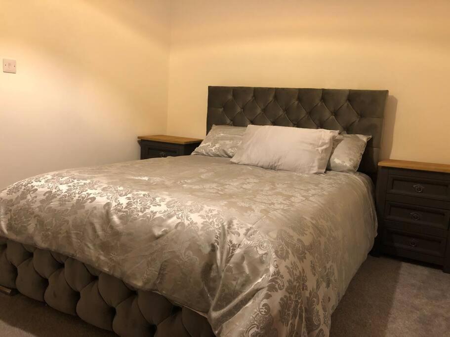 The Villas, Newly Refurbished Modern Home - Free Parking, Prime, Netflix Buckingham Exterior foto